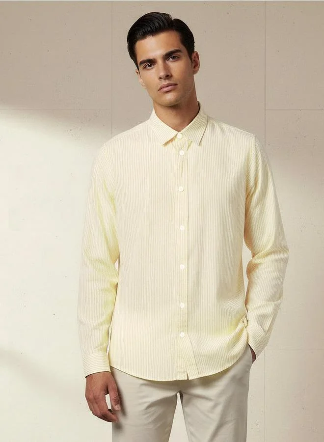 سبلاش فيڤ Men Regular Fit Collared Striped Long Sleeve Shirt